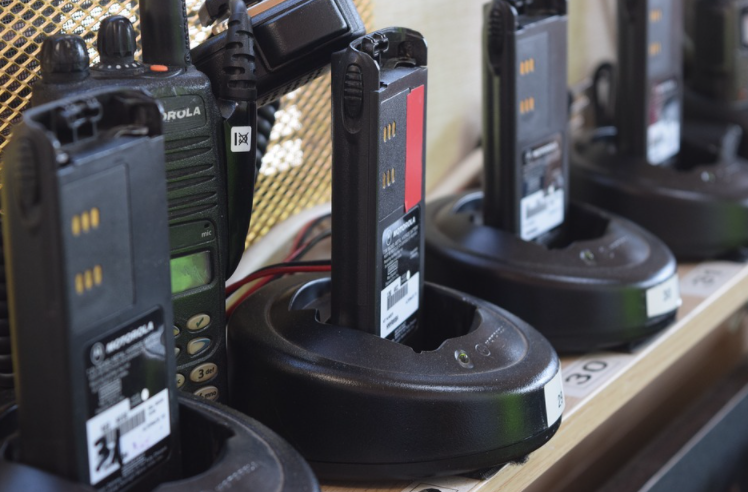 guide to buy two-way radios