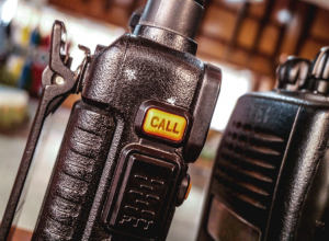 guide to buy two-way radios